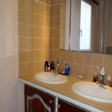 Nocea Villa